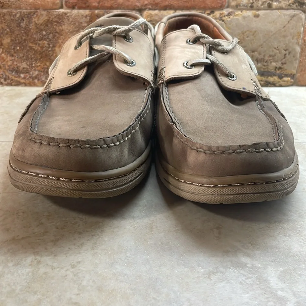 Tommy Bahama Shoes Size 13 M Classic Boat Lace Up Tan Two Tone Leather Loafers